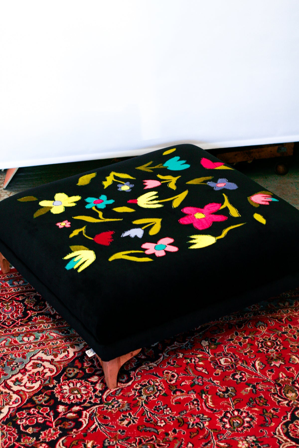 Wildflowers ottoman